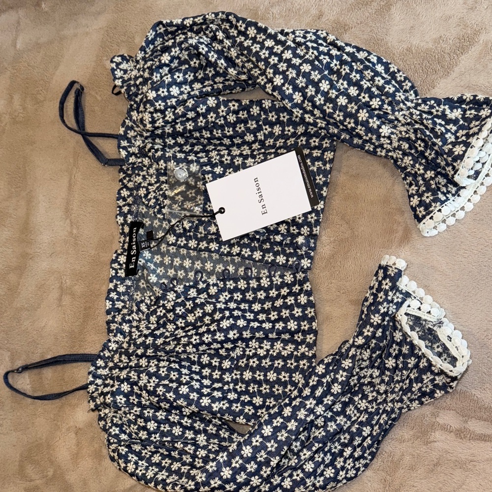 En Saison Navy and White Floral Top